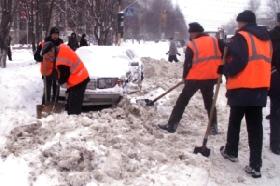 МУП «Жилищно-коммунальное управление» не справляется с вывозом снега