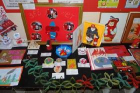 В 73 пожарной части открылась выставка творческих детских работ